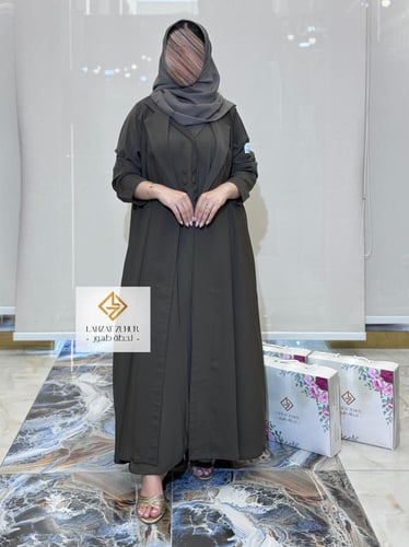 طقم عبايه بليزر مع فستان زيتي غامق