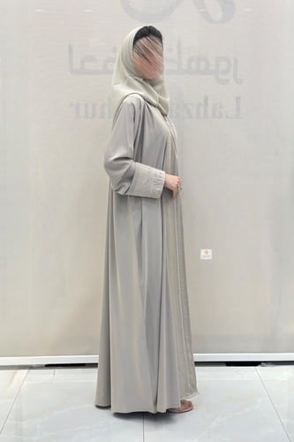 عباية كلوش سدو في الاكمام و قدام قماش انترنت بيج