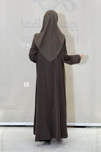 عبايه كلوش سدو ف الاكمام وقدام بقماش اننرنت