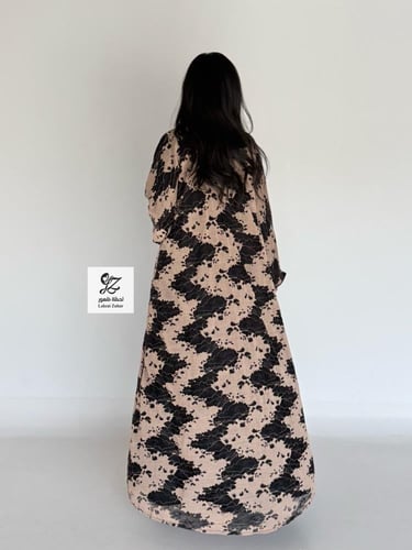 عبايه غيم كلوش بقماش دانتيل مشجر روسي