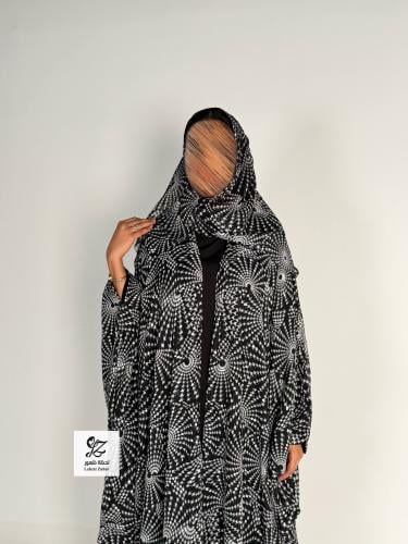 عبايه غروب بشت بقماش شيفون مشجر مع الطرحه