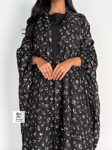 عبايه غروب بشت بقماش شيفون مشجر مع الطرحه