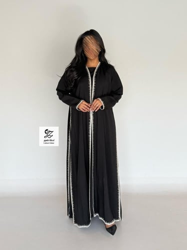 عبايه حور نص كلوش بقماش حرير ياباني بتدخيل تطريز ن...