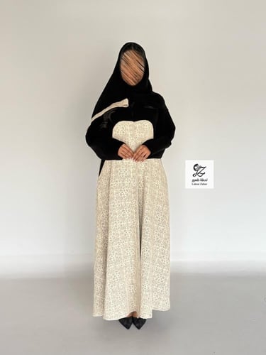 عبايه وعد كلوش قماش اندنوسي مع دانتيل جوبير ثقيل ب...