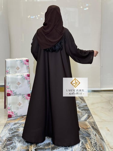 عبايه دبل كلوش كم وسيع بقماش بلاك بيري بني