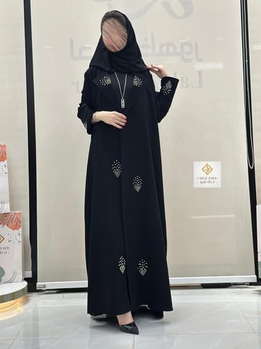 عبايه حور بليزر كلوش بشك يدوي بيج