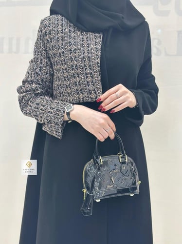 عبايه شاكيرا بتدخيلات قماش هندي مطرز