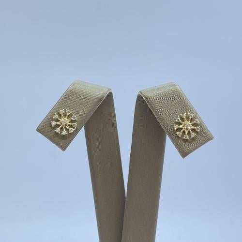 حلق ذهب عيار 18 وزن 0.84