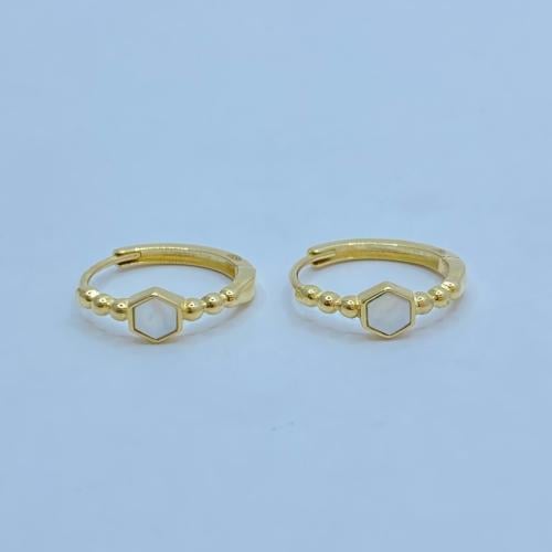 حلق ذهب عيار 18 وزن 1.35