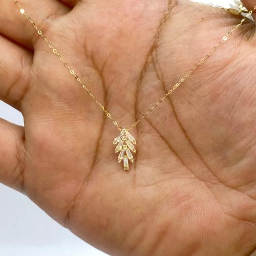 عقد ذهب عيار 18 وزن 0.75