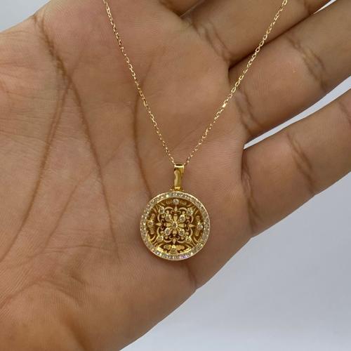 عقد ذهب عيار 18 وزن 2.21