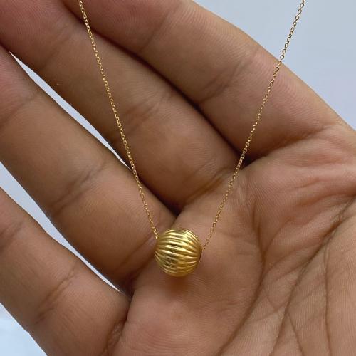 عقد ذهب عيار 18 وزن 2.10