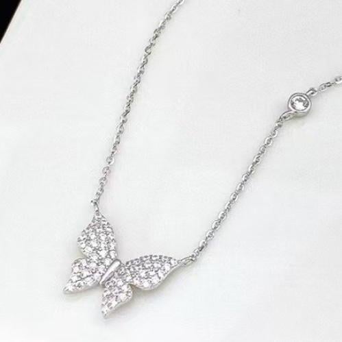 عقد فضة عيار 925