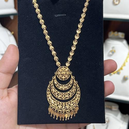 عقد ذهب عيار 21 وزن 17.88