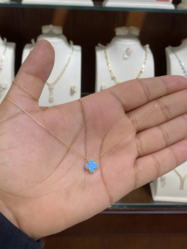 عقد ذهب عيار 18 وزن 2.61