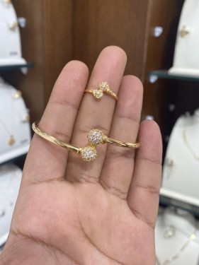 سوارة وخاتم ذهب عيار 21 وزن 10.83