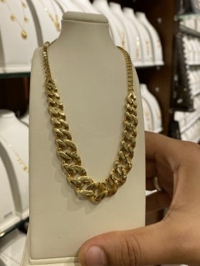 عقد ذهب عيار 18 وزن 23.92
