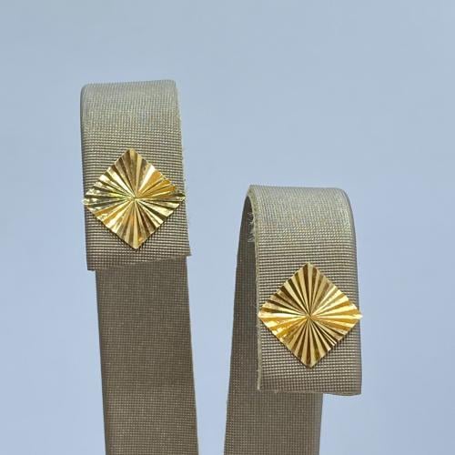 حلق ذهب عيار 18 وزن 0.72