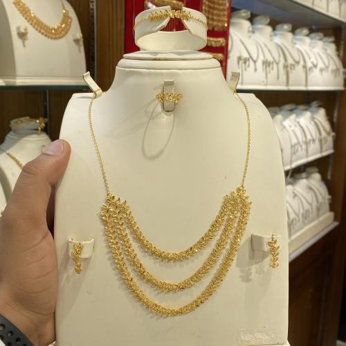 طقم ذهب عيار 21 وزن 21.98
