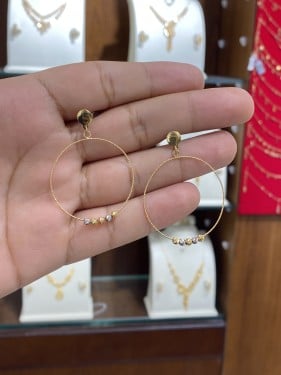 حلق ذهب عيار 18 وزن 2.37