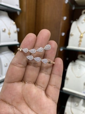 سوارة ذهب عيار 18 وزن 7.70
