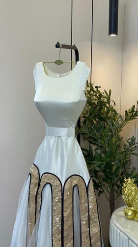 تفتة حرير بتطريز راقي