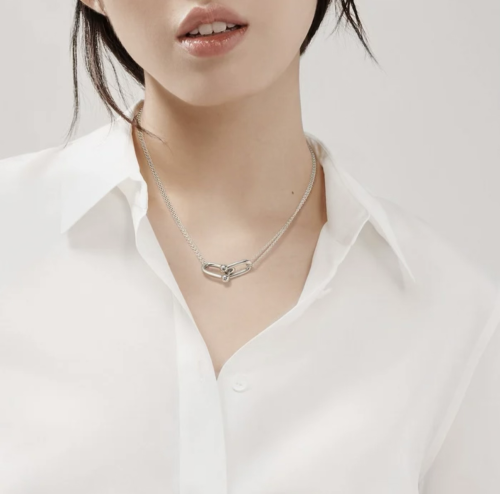 Tiffany Hardware: "Link" necklace with double ring...