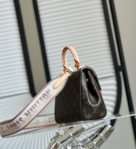 ماستر كوالتي لوي فيتون Cluny mini مقاس 20 cm