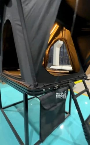 خيمة سقف السيارة (المثلثة)