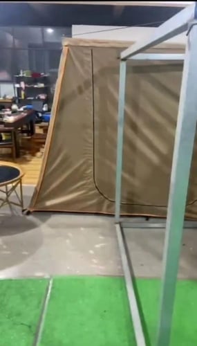 خيمة جانبية للمظلة