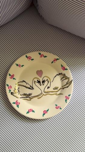 Round plate
