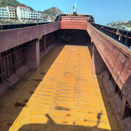 General Dry Cargo Ship 960 T For Sale
