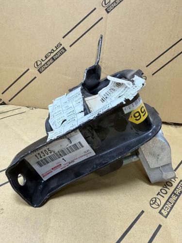 Original factory Toyota Corolla engine seat 2001-2...