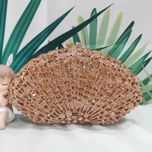 كلاتش الصدفة الكريستالية