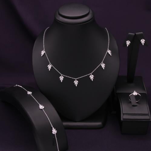 طقم فضة نسائي عيار 925