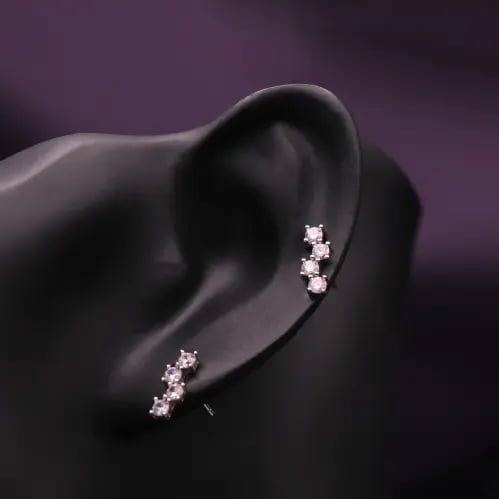 925 sterling silver stud earrings with a graduated...