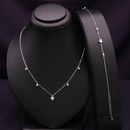 طقم فضة عيار 925 (عقد + أسوارة)