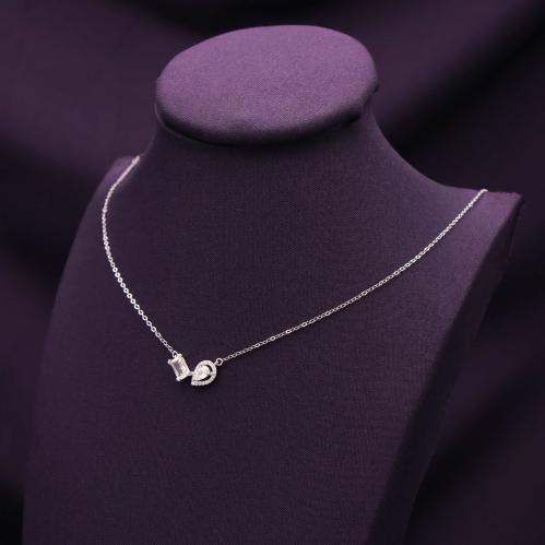 عقد فضة عيار 925