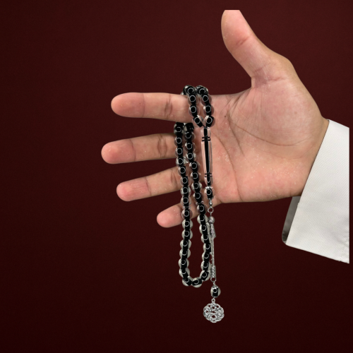 سبحة بكلايت بلون أسود (بحواف فضية خفيفة)