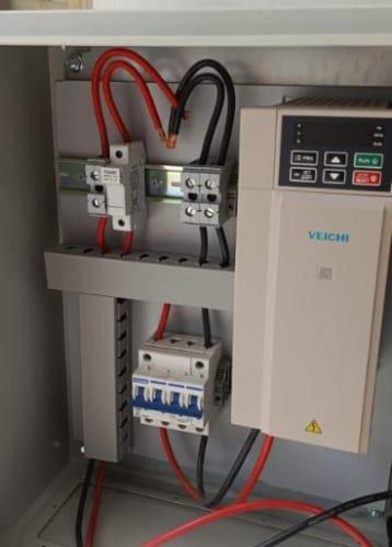 محول غطاس 160 كيلو واط مجهز بصندوق ضد الماء