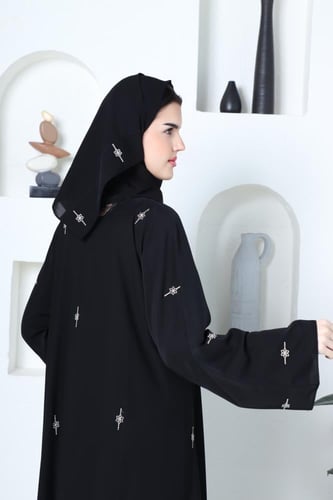 عباية قماش حرير مطرز