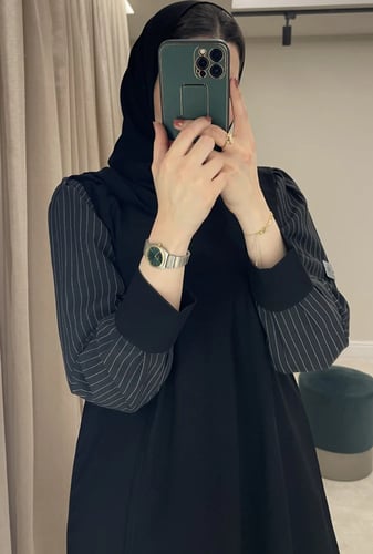 عبايه مخططة