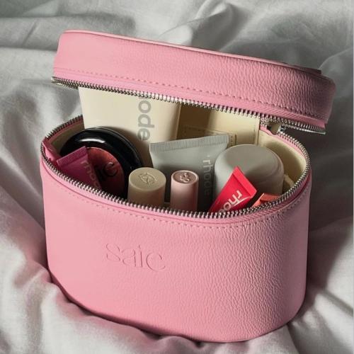 THE MINI VANITY CASE MINI TRAIN CASE حقيبة مكياج ميني فانتي من ساي