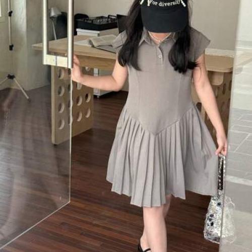 DAZY فستان كاجوال قصير الأكمام بتفاصيل أزرار وطيات...