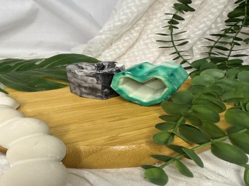 كونكريت على شكل قلب