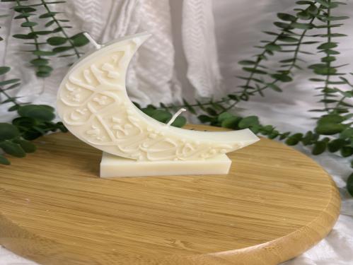 شمعة ‏شكل هلال