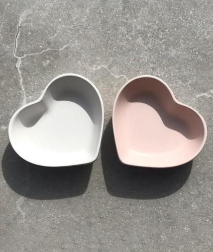 كونكريت على شكل قلب