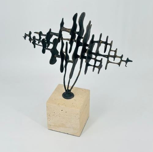 قطعة ديكور فنية بتصميم تجريدي جريء34×36×10سم