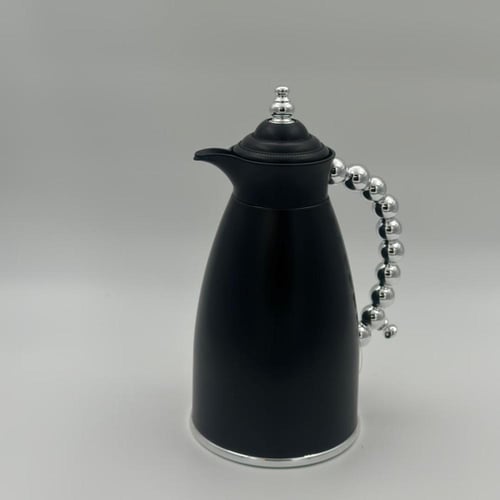 ترمس شاي أنيق يجمع بين التصميم العصري واللمسات الف...