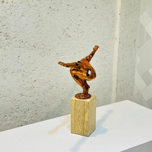 تمثال ديكوري فني فاخر 31×37×8سم